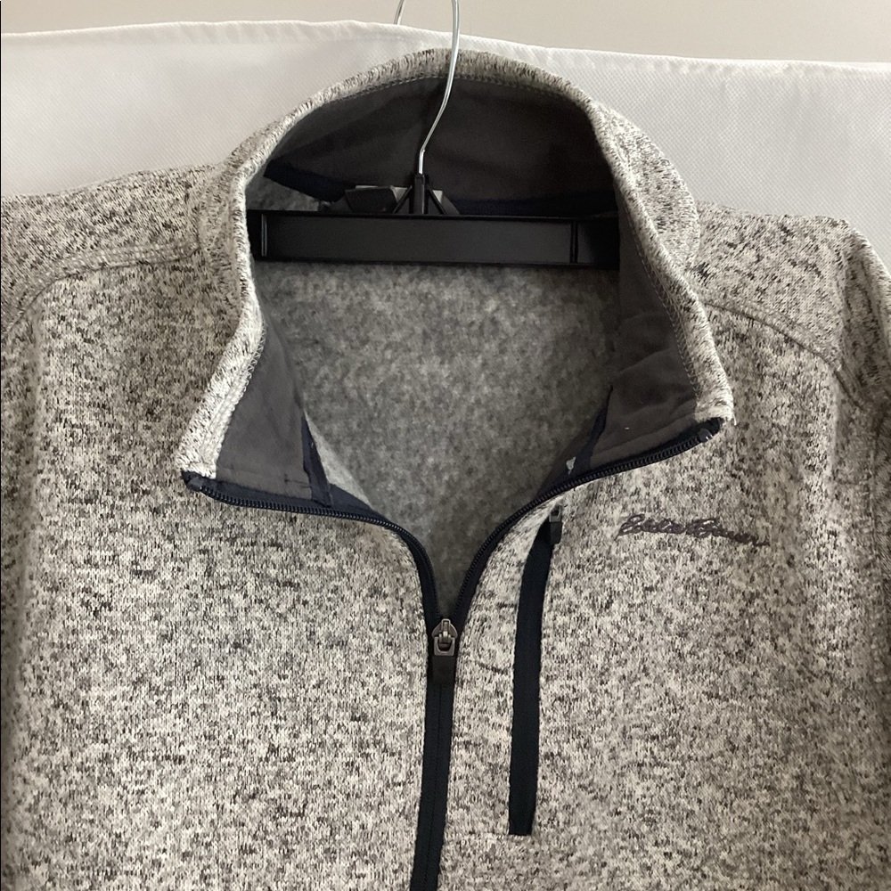 Men’s Eddie Bauer Zip Top.
